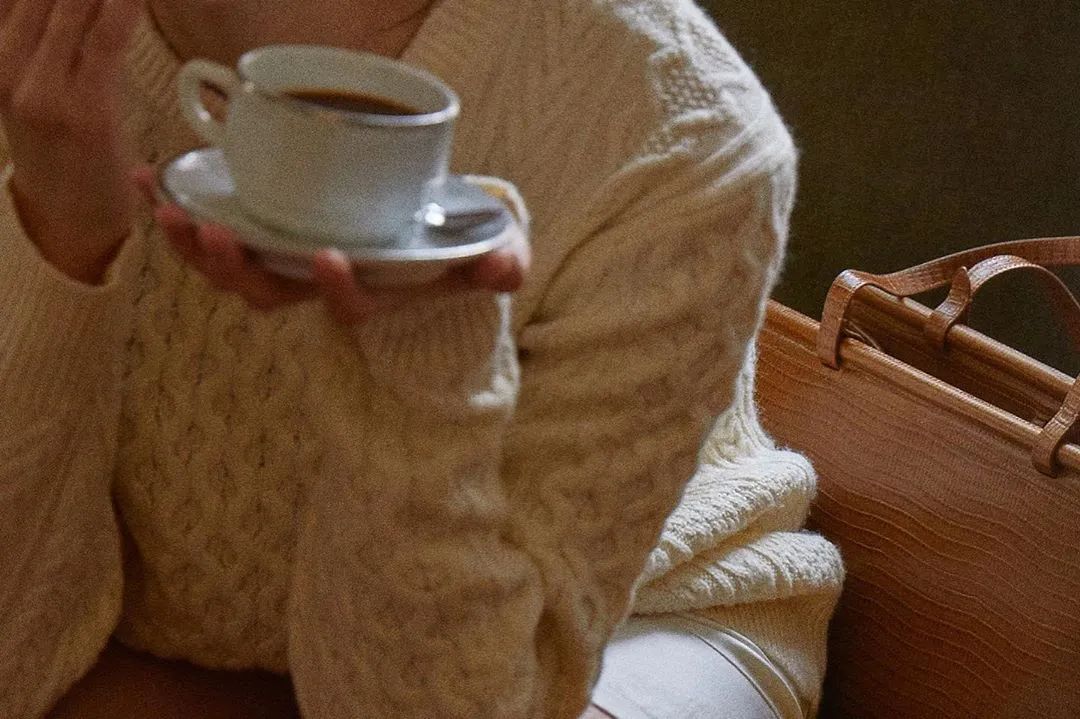 秋天的一些拍照灵感,满屏的橘色调,太治愈了!休闲区蓝鸢梦想 - Www.slyday.coM 秋天的一些拍照灵感,满屏的橘色调,太治愈了!休闲区蓝鸢梦想 - Www.slyday.coM