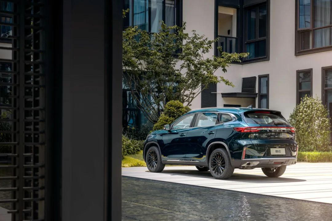 15万级中型SUV,星途凌云和长安UNI-K怎么选?