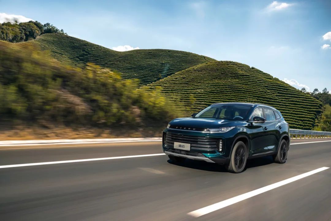 15万级中型SUV,星途凌云和长安UNI-K怎么选?