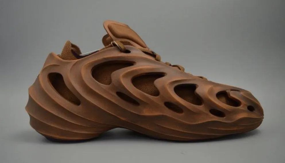 阿迪放大招!adidas"洞洞鞋"又爆出新配色,复刻发售确认了!休闲区蓝鸢梦想 - Www.slyday.coM 阿迪放大招!adidas"洞洞鞋"又爆出新配色,复刻发售确认了!休闲区蓝鸢梦想 - Www.slyday.coM