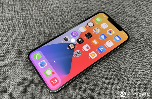 安卓与iPhone区别到底在那里,为什么卖这么贵的iPhone还有人抢着买,认为这是一种实力体现!休闲区蓝鸢梦想 - Www.slyday.coM 安卓与iPhone区别到底在那里,为什么卖这么贵的iPhone还有人抢着买,认为这是一种实力体现!休闲区蓝鸢梦想 - Www.slyday.coM