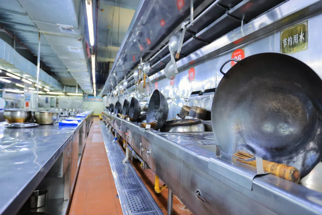 中国融通资产管理集团有限公司第一届职业技能大赛(酒店旅游类)南部区域选拔赛在广州珠江宾馆举办休闲区蓝鸢梦想 - Www.slyday.coM 中国融通资产管理集团有限公司第一届职业技能大赛(酒店旅游类)南部区域选拔赛在广州珠江宾馆举办休闲区蓝鸢梦想 - Www.slyday.coM