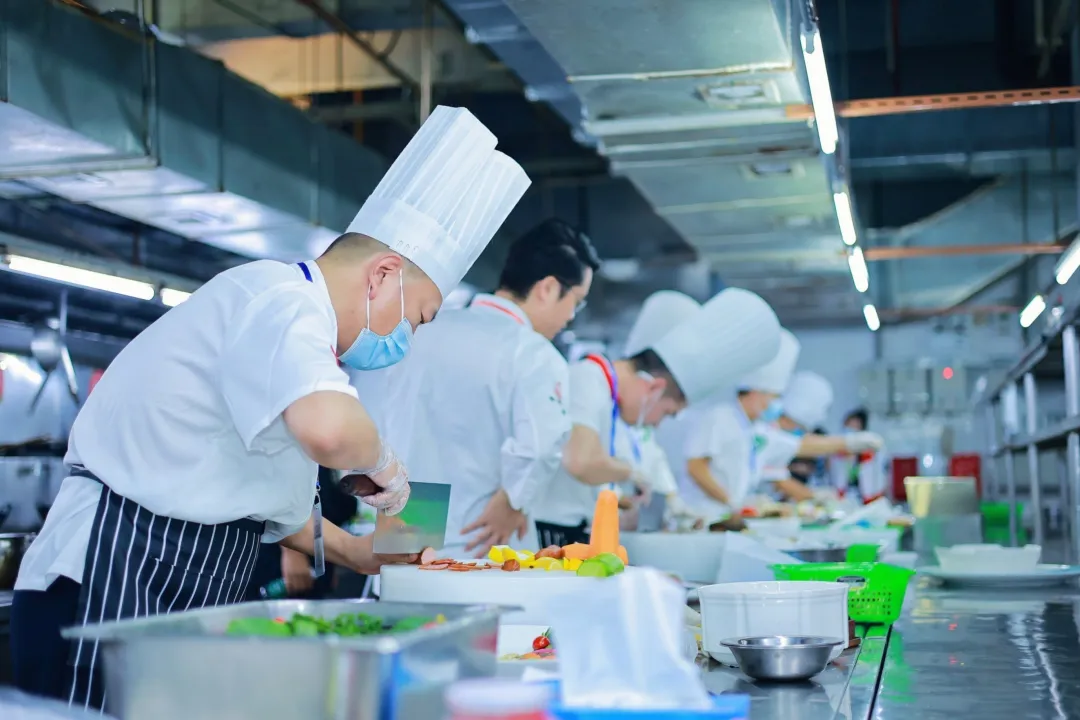 中国融通资产管理集团有限公司第一届职业技能大赛(酒店旅游类)南部区域选拔赛在广州珠江宾馆举办休闲区蓝鸢梦想 - Www.slyday.coM 中国融通资产管理集团有限公司第一届职业技能大赛(酒店旅游类)南部区域选拔赛在广州珠江宾馆举办休闲区蓝鸢梦想 - Www.slyday.coM