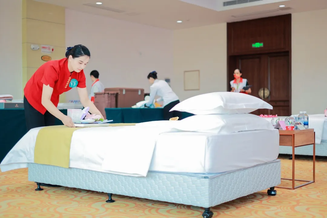 中国融通资产管理集团有限公司第一届职业技能大赛(酒店旅游类)南部区域选拔赛在广州珠江宾馆举办休闲区蓝鸢梦想 - Www.slyday.coM 中国融通资产管理集团有限公司第一届职业技能大赛(酒店旅游类)南部区域选拔赛在广州珠江宾馆举办休闲区蓝鸢梦想 - Www.slyday.coM