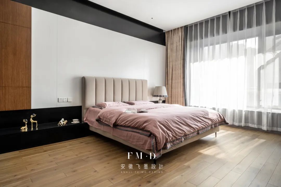 别在价值5W的床头背景墙上挂婚纱照了!!!休闲区蓝鸢梦想 - Www.slyday.coM 别在价值5W的床头背景墙上挂婚纱照了!!!休闲区蓝鸢梦想 - Www.slyday.coM