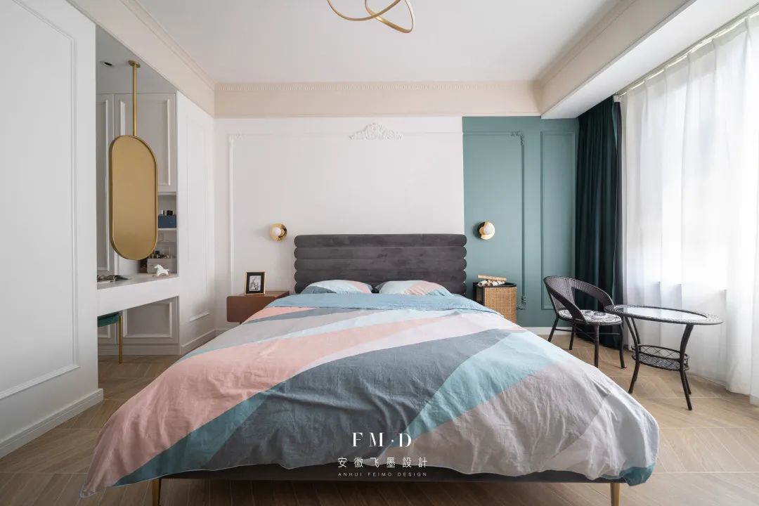 别在价值5W的床头背景墙上挂婚纱照了!!!休闲区蓝鸢梦想 - Www.slyday.coM 别在价值5W的床头背景墙上挂婚纱照了!!!休闲区蓝鸢梦想 - Www.slyday.coM