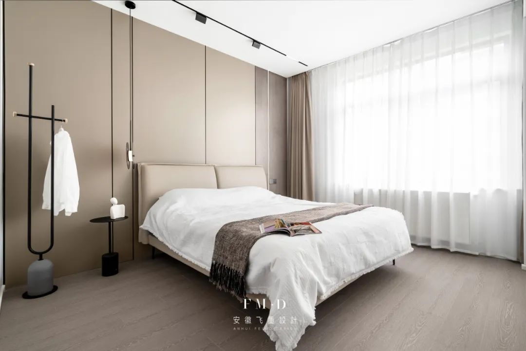 别在价值5W的床头背景墙上挂婚纱照了!!!休闲区蓝鸢梦想 - Www.slyday.coM 别在价值5W的床头背景墙上挂婚纱照了!!!休闲区蓝鸢梦想 - Www.slyday.coM