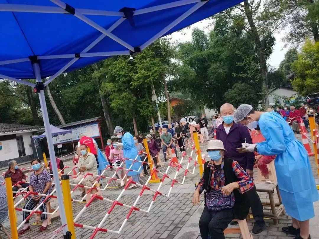 从全城静默到大部分解封,我看到了我更爱的成都!休闲区蓝鸢梦想 - Www.slyday.coM 从全城静默到大部分解封,我看到了我更爱的成都!休闲区蓝鸢梦想 - Www.slyday.coM