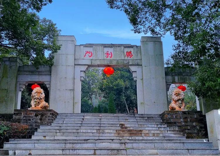 在沅陵,遇见最美的秋天休闲区蓝鸢梦想 - Www.slyday.coM 在沅陵,遇见最美的秋天休闲区蓝鸢梦想 - Www.slyday.coM