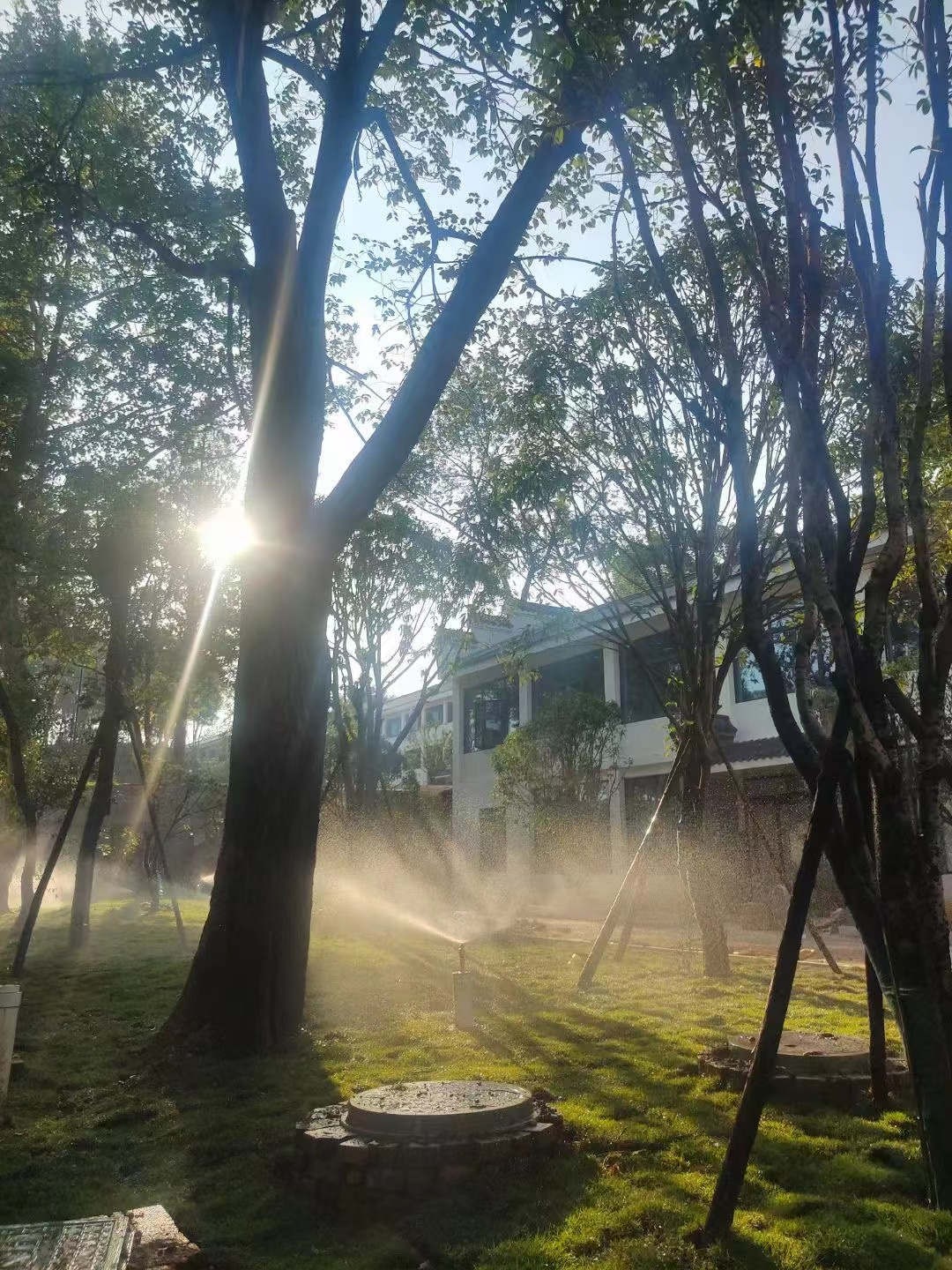 让老人入住华远实业湘潭老年康复中心有哪些优势之处