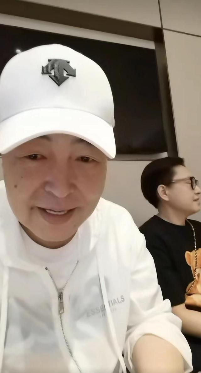 老戏骨聚会!林威晒多人同框视频,87岁牛犇罕露面状态好休闲区蓝鸢梦想 - Www.slyday.coM 老戏骨聚会!林威晒多人同框视频,87岁牛犇罕露面状态好休闲区蓝鸢梦想 - Www.slyday.coM