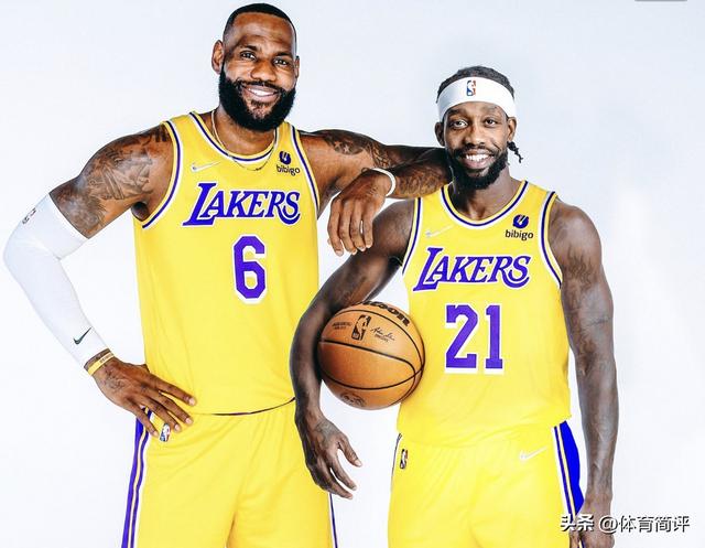 湖人新赛季球员薪水榜:威少4706万第1,詹姆斯第2,戴维斯第3休闲区蓝鸢梦想 - Www.slyday.coM 湖人新赛季球员薪水榜:威少4706万第1,詹姆斯第2,戴维斯第3休闲区蓝鸢梦想 - Www.slyday.coM