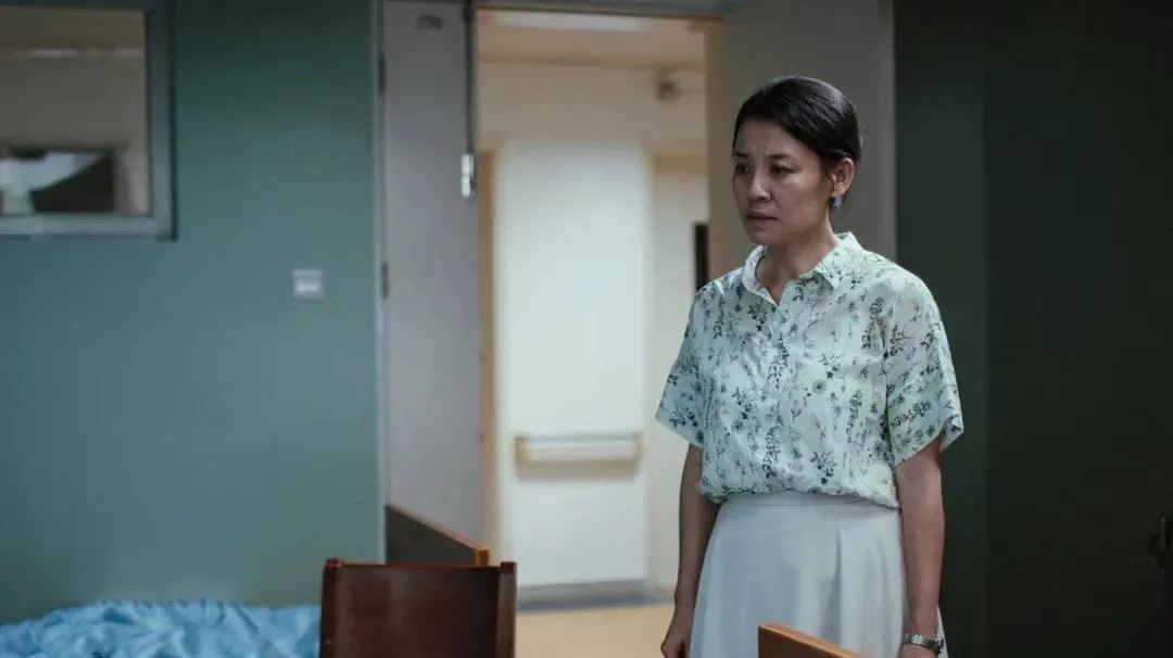 那个在商场开启狂暴模式的妈妈,为何引发全网热议?休闲区蓝鸢梦想 - Www.slyday.coM 那个在商场开启狂暴模式的妈妈,为何引发全网热议?休闲区蓝鸢梦想 - Www.slyday.coM