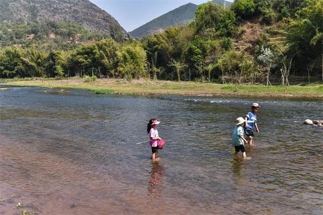 秋天最美的风景:或藏在山林间或坐落在田野上休闲区蓝鸢梦想 - Www.slyday.coM 秋天最美的风景:或藏在山林间或坐落在田野上休闲区蓝鸢梦想 - Www.slyday.coM