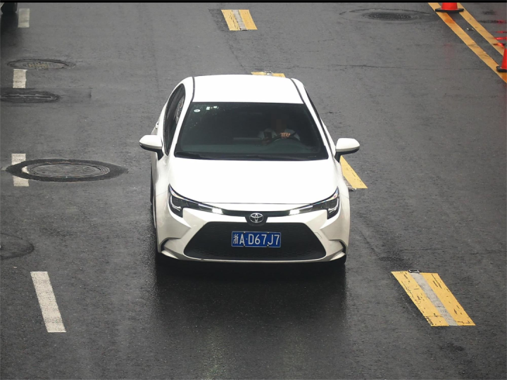 高清无码!杭州这些人开车玩手机,被曝光了休闲区蓝鸢梦想 - Www.slyday.coM 高清无码!杭州这些人开车玩手机,被曝光了休闲区蓝鸢梦想 - Www.slyday.coM