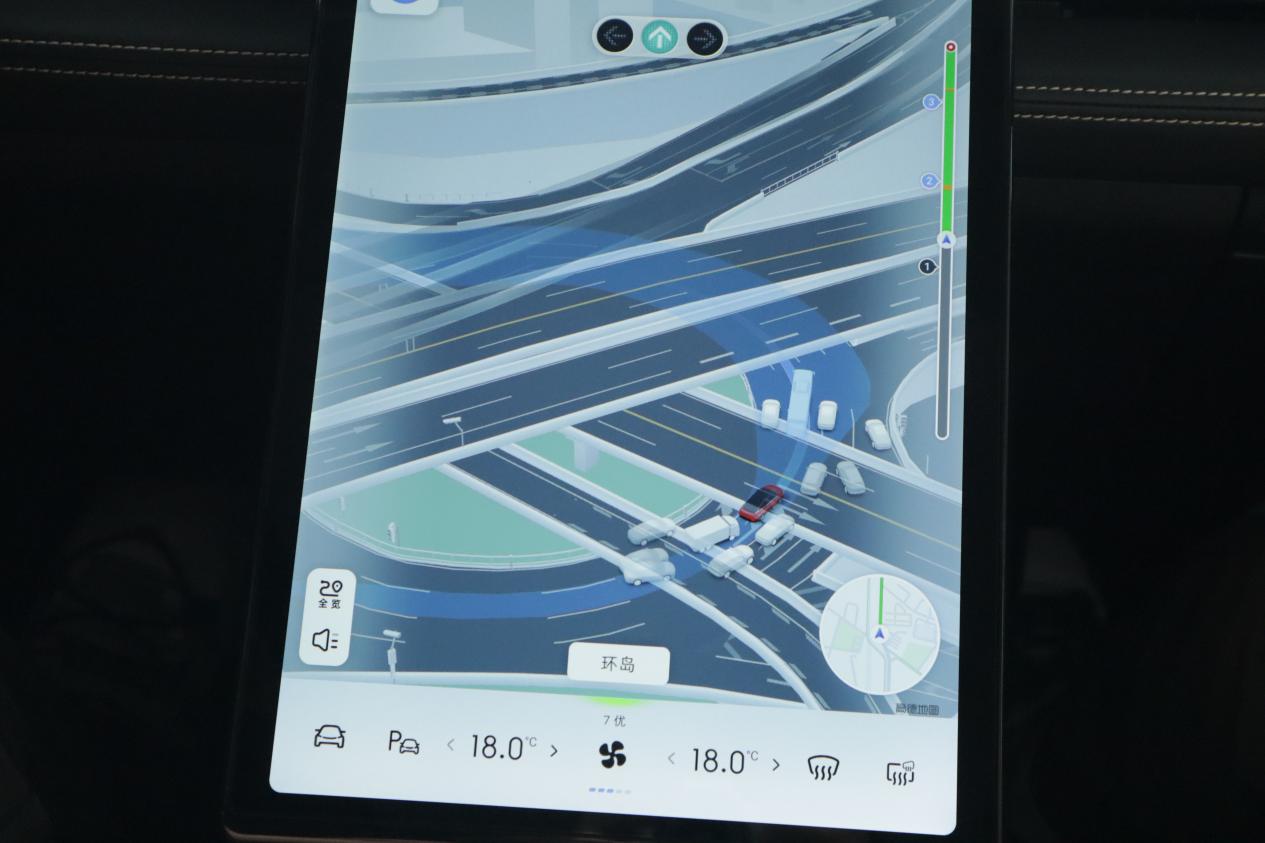 城市NGP抢先体验,红绿灯前自主选择较短队伍,这可不是“新手”休闲区蓝鸢梦想 - Www.slyday.coM 城市NGP抢先体验,红绿灯前自主选择较短队伍,这可不是“新手”休闲区蓝鸢梦想 - Www.slyday.coM