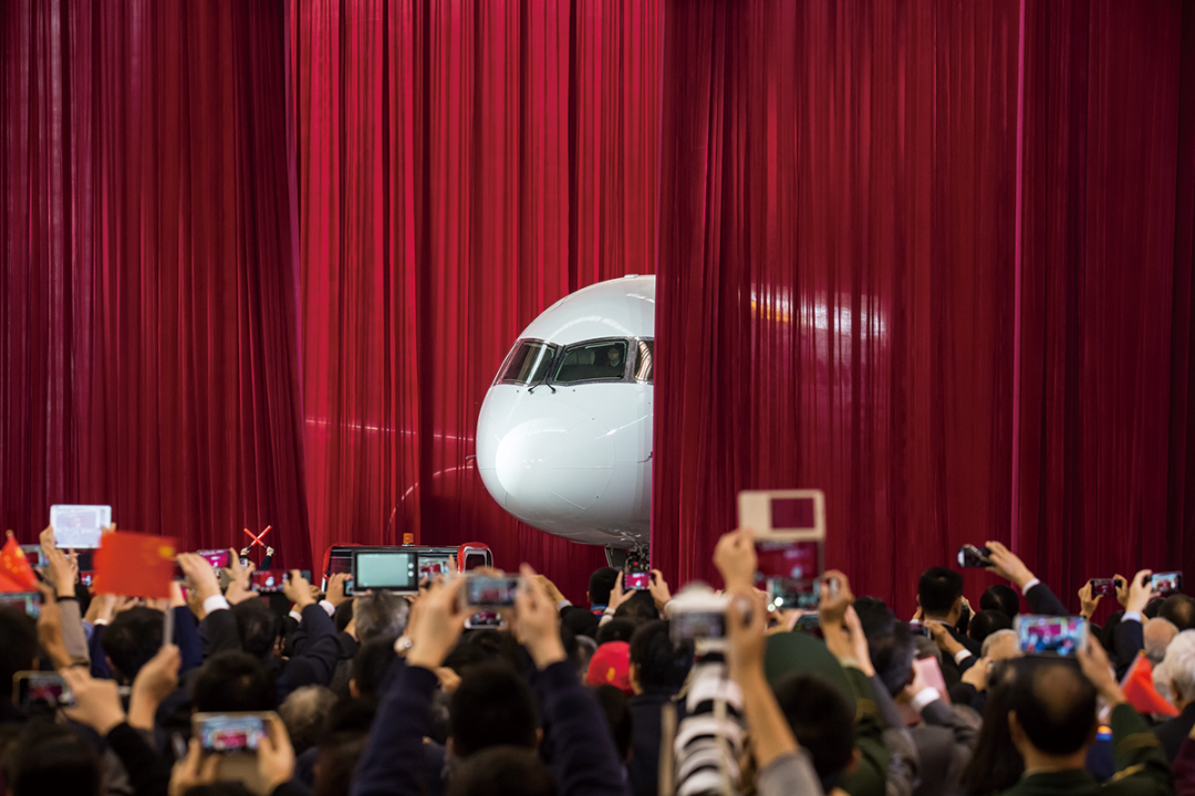 C919如何带飞1.4万亿大飞机产业链?中国商飞营收已破百亿,涉及38家上市公司,遍布陕西、江苏、山东……休闲区蓝鸢梦想 - Www.slyday.coM C919如何带飞1.4万亿大飞机产业链?中国商飞营收已破百亿,涉及38家上市公司,遍布陕西、江苏、山东……休闲区蓝鸢梦想 - Www.slyday.coM