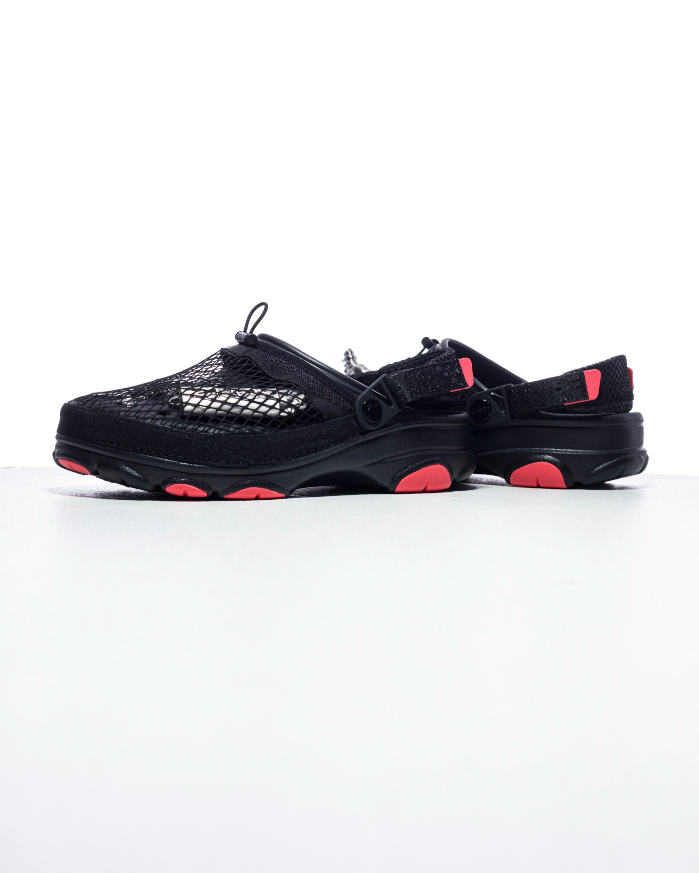 鸽子联名洞洞鞋开箱!超多智必星太好玩了!休闲区蓝鸢梦想 - Www.slyday.coM 鸽子联名洞洞鞋开箱!超多智必星太好玩了!休闲区蓝鸢梦想 - Www.slyday.coM