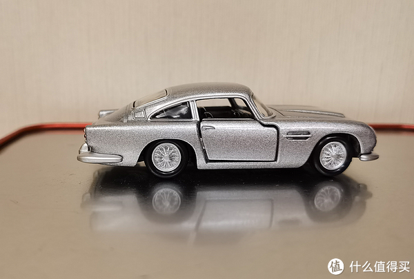 多美卡黑盒车模休闲区蓝鸢梦想 - Www.slyday.coM 多美卡黑盒车模休闲区蓝鸢梦想 - Www.slyday.coM