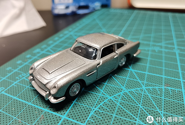 多美卡黑盒车模休闲区蓝鸢梦想 - Www.slyday.coM 多美卡黑盒车模休闲区蓝鸢梦想 - Www.slyday.coM