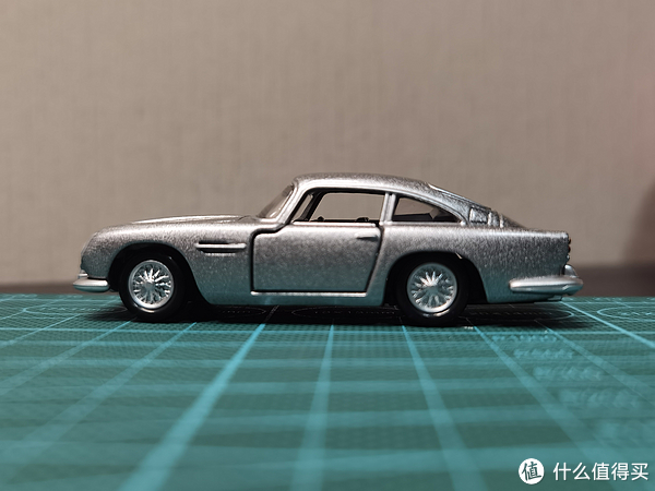 多美卡黑盒车模休闲区蓝鸢梦想 - Www.slyday.coM 多美卡黑盒车模休闲区蓝鸢梦想 - Www.slyday.coM