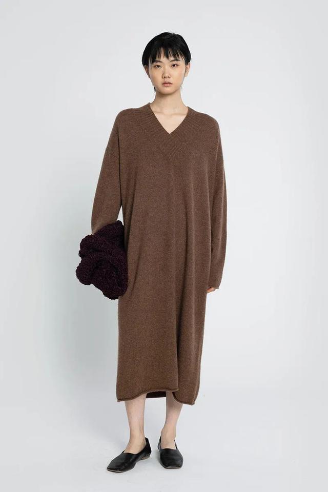 我们迷恋Lemaire、The Row、old CELINE,迷恋的是一种叫做“日常高级感”的风格休闲区蓝鸢梦想 - Www.slyday.coM 我们迷恋Lemaire、The Row、old CELINE,迷恋的是一种叫做“日常高级感”的风格休闲区蓝鸢梦想 - Www.slyday.coM