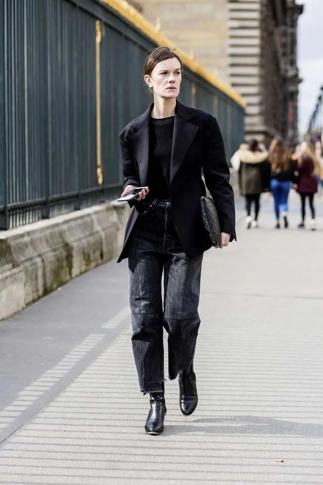 我们迷恋Lemaire、The Row、old CELINE,迷恋的是一种叫做“日常高级感”的风格休闲区蓝鸢梦想 - Www.slyday.coM 我们迷恋Lemaire、The Row、old CELINE,迷恋的是一种叫做“日常高级感”的风格休闲区蓝鸢梦想 - Www.slyday.coM