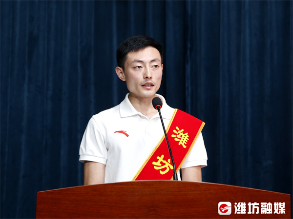 致敬!8休闲区蓝鸢梦想 - Www.slyday.coM 致敬!8休闲区蓝鸢梦想 - Www.slyday.coM