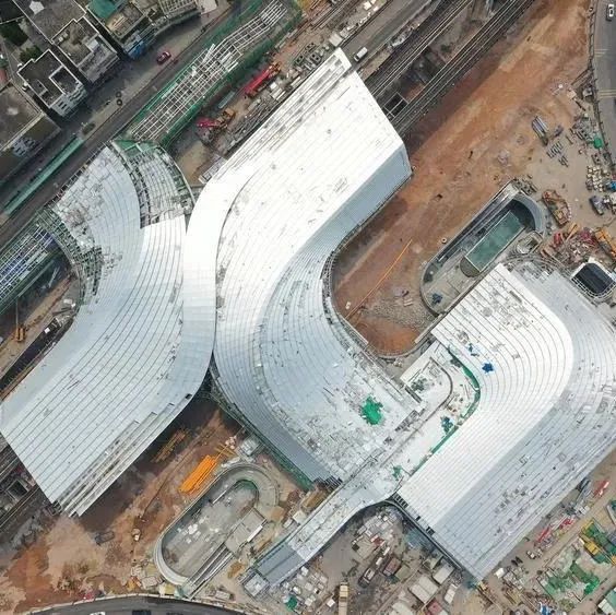 先睹为快！深圳三大新建交通枢纽或下月开门迎客|深圳市|广东省|大运枢纽|黄木岗枢纽|站台_新浪新闻