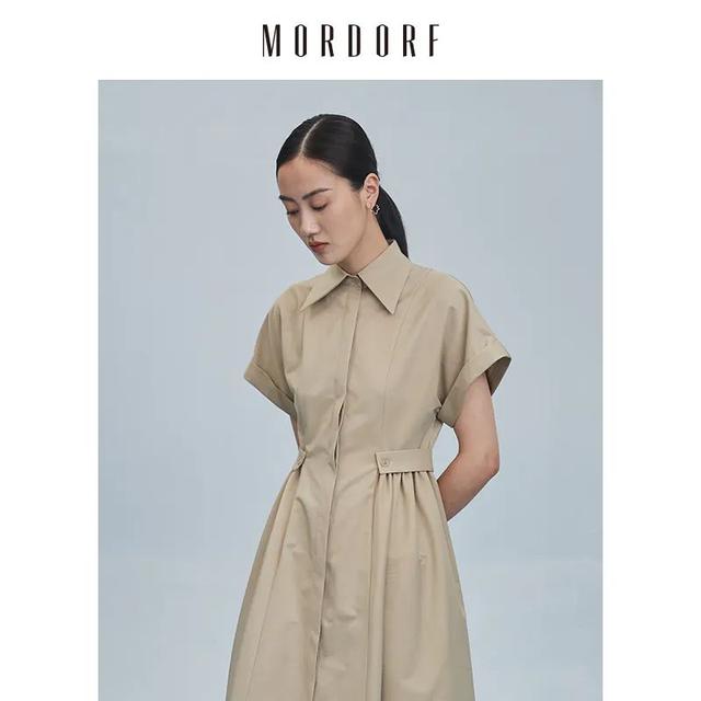 我们迷恋Lemaire、The Row、old CELINE,迷恋的是一种叫做“日常高级感”的风格休闲区蓝鸢梦想 - Www.slyday.coM 我们迷恋Lemaire、The Row、old CELINE,迷恋的是一种叫做“日常高级感”的风格休闲区蓝鸢梦想 - Www.slyday.coM