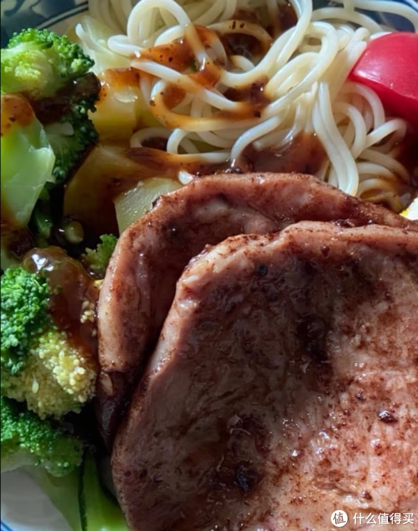 最基础的调味料,最原始的味道。对盐分的要求,也是最简单的本能。好的配料是对食材最大的尊重!休闲区蓝鸢梦想 - Www.slyday.coM 最基础的调味料,最原始的味道。对盐分的要求,也是最简单的本能。好的配料是对食材最大的尊重!休闲区蓝鸢梦想 - Www.slyday.coM