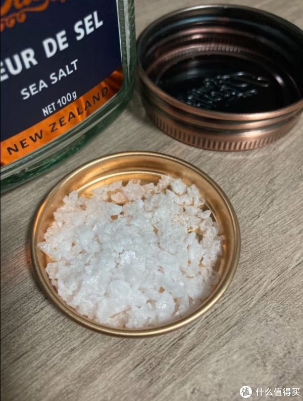 最基础的调味料,最原始的味道。对盐分的要求,也是最简单的本能。好的配料是对食材最大的尊重!休闲区蓝鸢梦想 - Www.slyday.coM 最基础的调味料,最原始的味道。对盐分的要求,也是最简单的本能。好的配料是对食材最大的尊重!休闲区蓝鸢梦想 - Www.slyday.coM