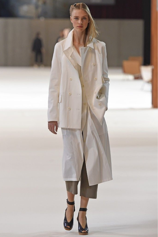 我们迷恋Lemaire、The Row、old CELINE,迷恋的是一种叫做“日常高级感”的风格休闲区蓝鸢梦想 - Www.slyday.coM 我们迷恋Lemaire、The Row、old CELINE,迷恋的是一种叫做“日常高级感”的风格休闲区蓝鸢梦想 - Www.slyday.coM