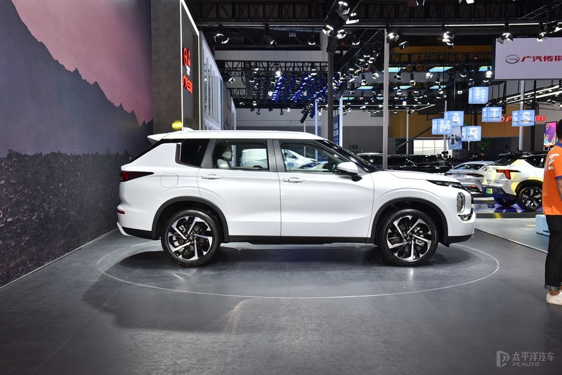 已开启盲订 全新三菱欧蓝德将于9月30日开启预售休闲区蓝鸢梦想 - Www.slyday.coM 已开启盲订 全新三菱欧蓝德将于9月30日开启预售休闲区蓝鸢梦想 - Www.slyday.coM