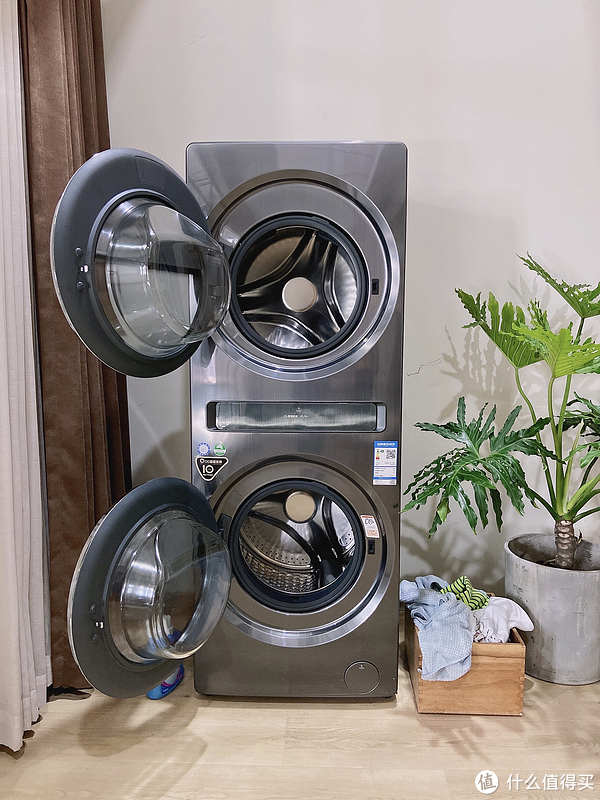 原来洗衣服一点也不麻烦,上班族表示被新出的TCL双子舱复式分区洗衣机Q10圈粉了!休闲区蓝鸢梦想 - Www.slyday.coM 原来洗衣服一点也不麻烦,上班族表示被新出的TCL双子舱复式分区洗衣机Q10圈粉了!休闲区蓝鸢梦想 - Www.slyday.coM