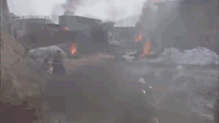 为爱孤身走“暗巷”,他们是真正的“孤勇者”!休闲区蓝鸢梦想 - Www.slyday.coM 为爱孤身走“暗巷”,他们是真正的“孤勇者”!休闲区蓝鸢梦想 - Www.slyday.coM