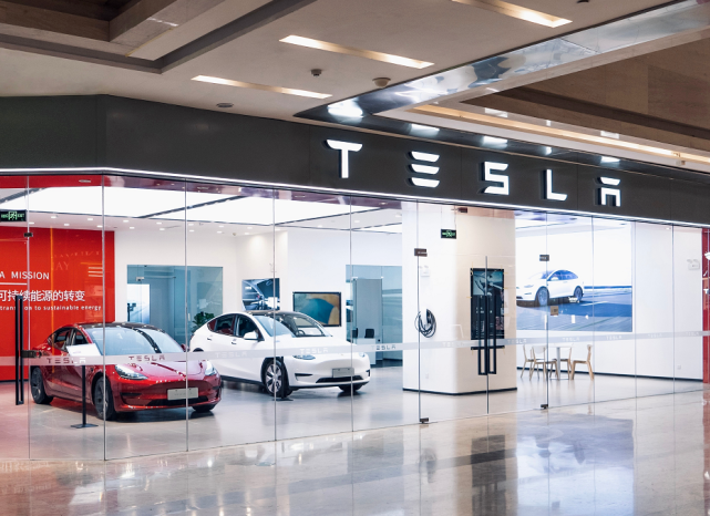 在特斯拉工厂打工,是怎样一种体验呢?休闲区蓝鸢梦想 - Www.slyday.coM 在特斯拉工厂打工,是怎样一种体验呢?休闲区蓝鸢梦想 - Www.slyday.coM