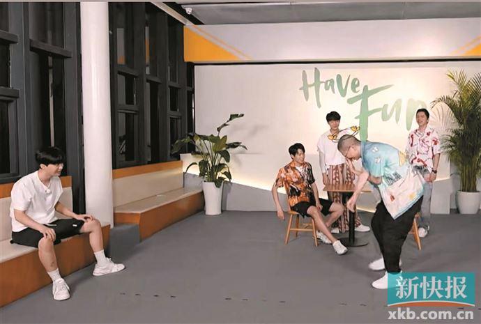 《嗨放派2》解码夏日“秘密”休闲区蓝鸢梦想 - Www.slyday.coM 《嗨放派2》解码夏日“秘密”休闲区蓝鸢梦想 - Www.slyday.coM