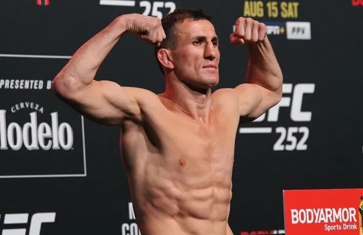 很多人只记得他13秒被KO,却忘了他曾十年不败!休闲区蓝鸢梦想 - Www.slyday.coM 很多人只记得他13秒被KO,却忘了他曾十年不败!休闲区蓝鸢梦想 - Www.slyday.coM