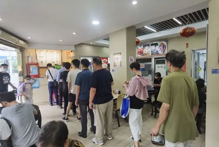 份量比手掌大的馒头、物美价廉的大烧麦...这家在上海开了30年的老店要关门了?休闲区蓝鸢梦想 - Www.slyday.coM 份量比手掌大的馒头、物美价廉的大烧麦...这家在上海开了30年的老店要关门了?休闲区蓝鸢梦想 - Www.slyday.coM