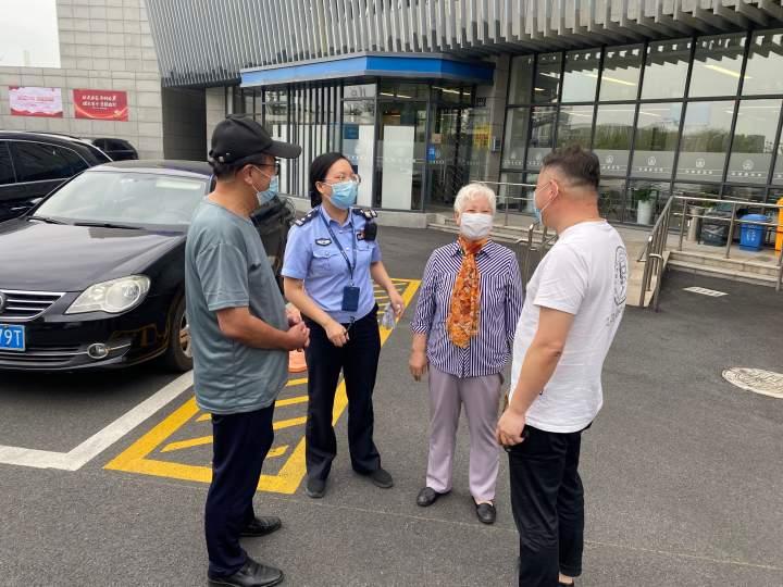 “找到老朋友就像找回了一个世界”,相隔50年,这群古稀老人再次相会在临平休闲区蓝鸢梦想 - Www.slyday.coM “找到老朋友就像找回了一个世界”,相隔50年,这群古稀老人再次相会在临平休闲区蓝鸢梦想 - Www.slyday.coM