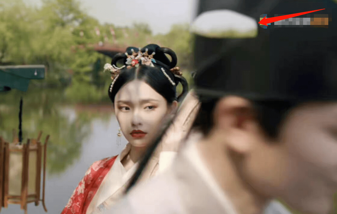 杨幂悬浮、张翰脑袋缺一角,影视剧10大“抠图”事故,给我看笑了休闲区蓝鸢梦想 - Www.slyday.coM 杨幂悬浮、张翰脑袋缺一角,影视剧10大“抠图”事故,给我看笑了休闲区蓝鸢梦想 - Www.slyday.coM