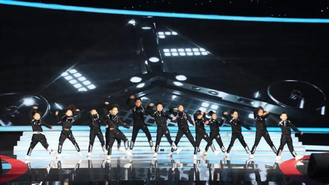 2022年了,你还在拒绝孩子跳街舞?休闲区蓝鸢梦想 - Www.slyday.coM 2022年了,你还在拒绝孩子跳街舞?休闲区蓝鸢梦想 - Www.slyday.coM