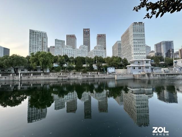 令人失望的不止灵动岛 iPhone 14 Pro评测休闲区蓝鸢梦想 - Www.slyday.coM 令人失望的不止灵动岛 iPhone 14 Pro评测休闲区蓝鸢梦想 - Www.slyday.coM