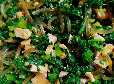 它是含钙量的第一的蔬菜,还能化痰止咳护眼,可惜很多人都把它扔掉了!休闲区蓝鸢梦想 - Www.slyday.coM 它是含钙量的第一的蔬菜,还能化痰止咳护眼,可惜很多人都把它扔掉了!休闲区蓝鸢梦想 - Www.slyday.coM