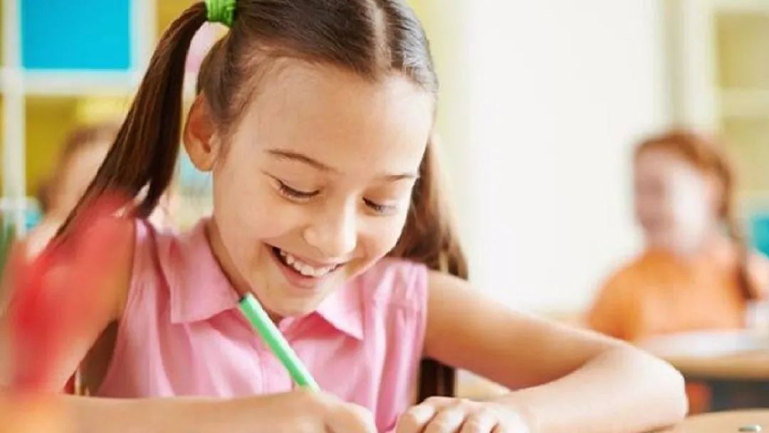 来自深山里的花花牛,入口香甜软糯,价格实惠,比蛇果要好一百倍!休闲区蓝鸢梦想 - Www.slyday.coM 来自深山里的花花牛,入口香甜软糯,价格实惠,比蛇果要好一百倍!休闲区蓝鸢梦想 - Www.slyday.coM