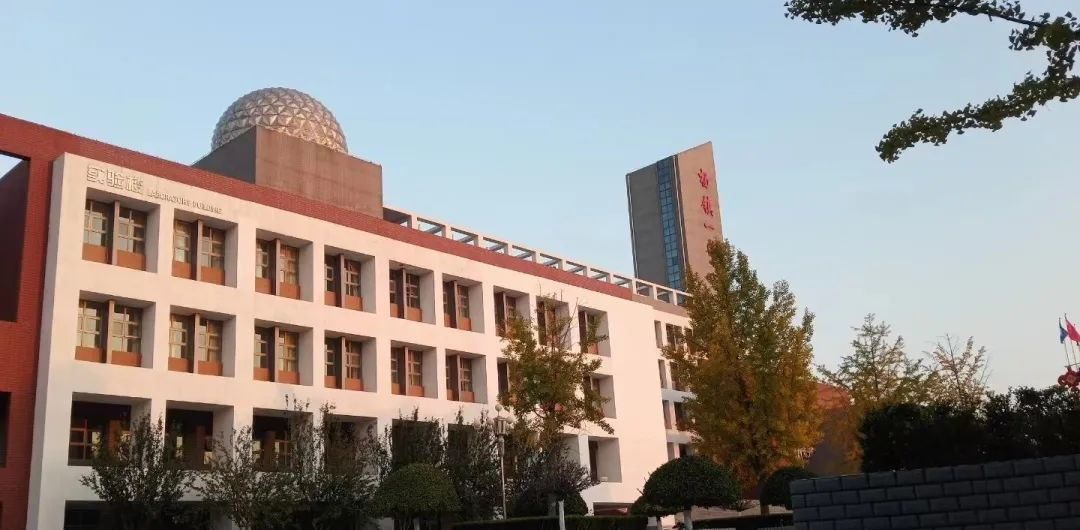 在北京读书上学是一种什么体验?真的太太太太太太...快乐了休闲区蓝鸢梦想 - Www.slyday.coM 在北京读书上学是一种什么体验?真的太太太太太太...快乐了休闲区蓝鸢梦想 - Www.slyday.coM