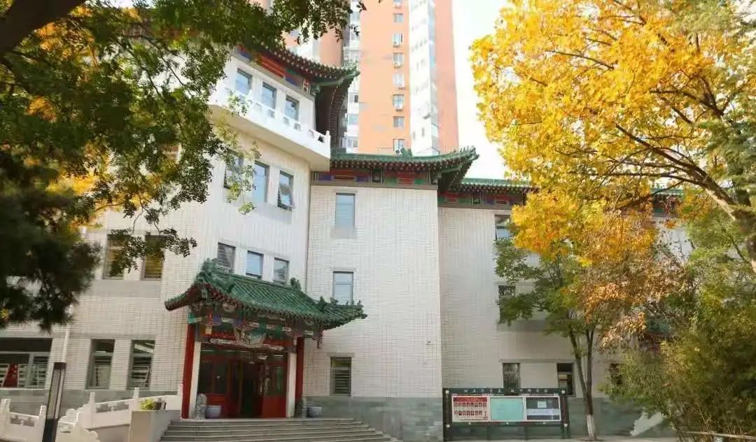 在北京读书上学是一种什么体验?真的太太太太太太...快乐了休闲区蓝鸢梦想 - Www.slyday.coM 在北京读书上学是一种什么体验?真的太太太太太太...快乐了休闲区蓝鸢梦想 - Www.slyday.coM