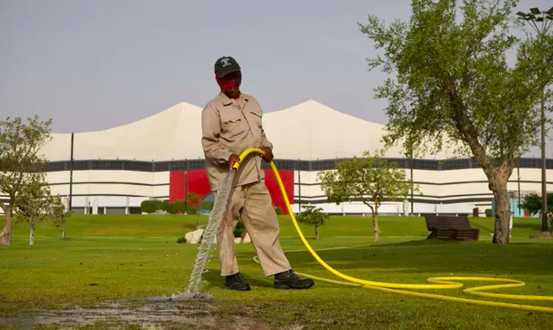 卡塔尔劳工问题引关注,2022世界杯准备好了吗休闲区蓝鸢梦想 - Www.slyday.coM 卡塔尔劳工问题引关注,2022世界杯准备好了吗休闲区蓝鸢梦想 - Www.slyday.coM