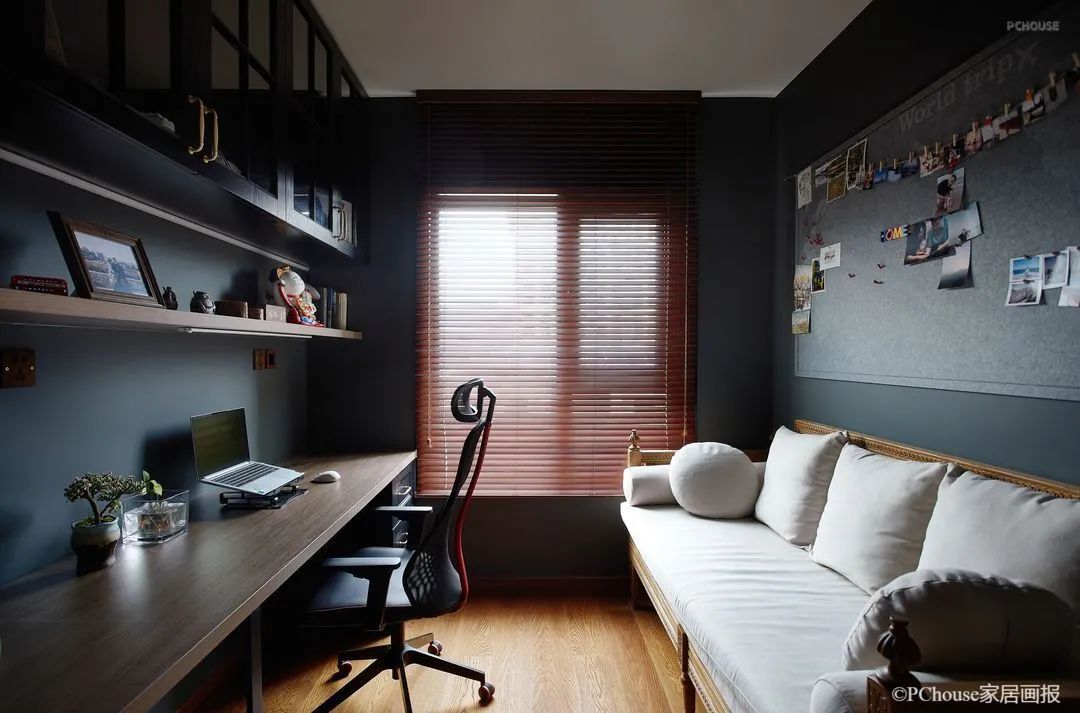 大胆红配绿竟也很时髦?北京150㎡法式中国风,装出了油画般的高级感休闲区蓝鸢梦想 - Www.slyday.coM 大胆红配绿竟也很时髦?北京150㎡法式中国风,装出了油画般的高级感休闲区蓝鸢梦想 - Www.slyday.coM